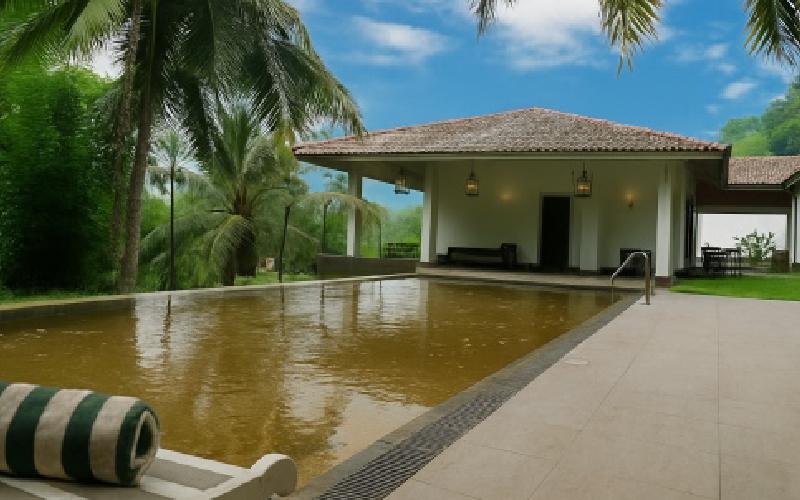 Pool Cleaning & Repairs in 